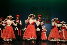 강동구, 노인의 날 맞아 더불어 행복한 강동, 함께 행복한 어르신 축제 개최