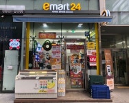 가맹점  월 회비  인상 카드 빼든 이마트 24...왜?