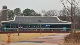 [포토뉴스] 겨울비 속 고즈넉한 수원 서둔마을 카페