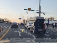 [포토뉴스] 수원역 육교사거리 추돌사고 정체