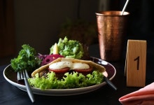 ‘쑥쑥’ 크는 비건시장...식물성 제품 주목하는 식품업계