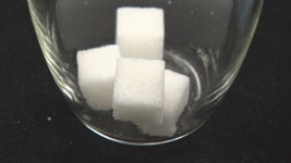 치솟는 설탕 가격…빵·과자값 인상되나