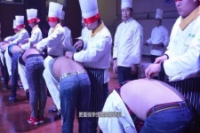 [e와글] 특수부대 훈련도 아니고…학생을 인간도마로 쓰는 中기술학교