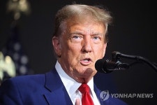 [특징주] 에코프로 등 2차전지주 하락...트럼프 첫날 전기차 보조금 폐기