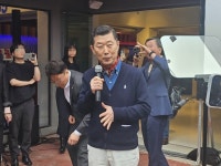 [AT 현장] 추억의 맥시칸이 마트에… 김홍국 하림 회장의 새 도전