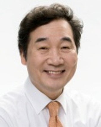 文정부 첫 사회보장위원회 개최, 복지정책 추진방향 논의