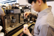 카멜레존 트렌드 주도 편의점의 카페화