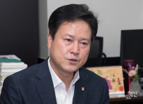 권정오 위원장 노동조합의 자주성 지키기 위해 7년 싸웠다