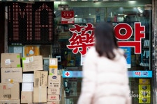 [약국 문턱 낮추기②] 단골약국 있으세요?