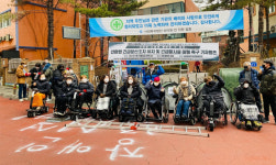 [연결자들] 한국 민주주의도 장애인을 생각하지 않았다