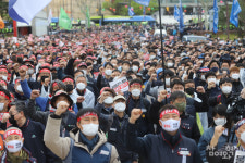 [포토] 민주노총 6,000명 규모 결의대회··· 당선자는 노동자 요구 들어라