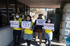 [포토] 마트노조, 의무휴업 평일 변경 홍준표 등 11명 고발