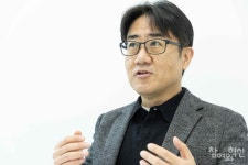 노동조합은 회사 밖에 있어야 한다?