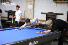 [BM포토] 3쿠션 대대에서 뱅킹하는 구리시장배 당구대회 참가자들