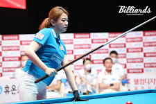 '돌풍' 휴온스, 신생팀 라이벌 NH농협카드 꺾고 '공동 2위'[PBA 당구 팀리그]