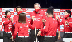 SK렌터카, 후기 리그 첫 승...2년 만에 웰컴저축은행 잡아 [프로당구 PBA 팀리그]