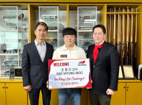 ㈜허리우드, UMB 세계 랭킹 1위 조명우 후원한다