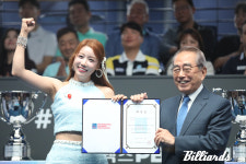 당구치는 트롯 공주 두리, 프로당구 PBA 홍보대사 임명...PBA-LPBA 투어 2024-25시즌 개막