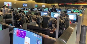 강남역 PC방에 박지성 떴다
