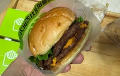 니케 X 프랭크 버거 굿즈 품절 전에 주문해 다행이야