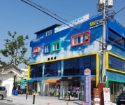 젊어지는 충주 관아골 상가