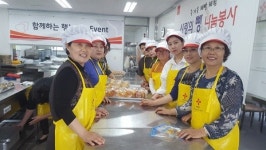 청주 낭성면 주민자치위 사랑의 빵 경로당에 전달