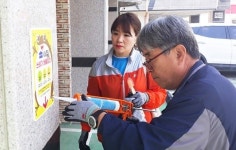 산남동 행정복지센터 쓰레기 배출장소 안내표지판 부착