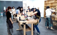나무 다듬다 보면 나만의 작품 `뚝딱