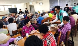 기아자동차 충북본부, 현양노인복지센터에 후원금 전달