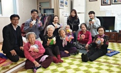 충주 예성여고 손뜨개 수세미 전달