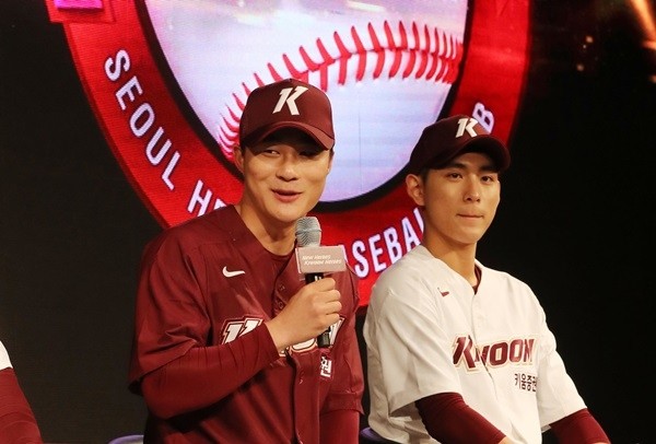 MLB 한국 선수 이정후와 김하성, 매 경기에서 안정된 활약으로 주목 받아

