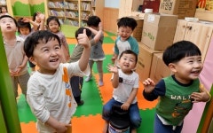 어린이집 휴원 해제 … 반갑다 친구야 