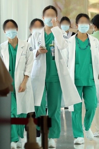 전공의 속속 복귀 … 의대생 국시 거부 불씨