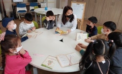 다움찬반에서 한국어 공부해요