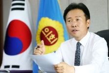`도민 중심 신뢰받는 의회 반드시 실현해 나가겠다