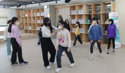 옥천교육도서관 댄스교실 운영