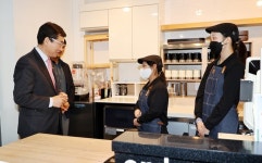 `어울림방 카페서 바리스타 꿈 키워요