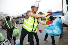 박범인 금산군수 취임 2년 차 첫 출근 현장 행정