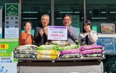 성은교회 저소득 가구에 쌀 전달