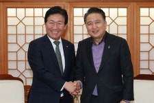 충북 산업·예술 해외진출 논의