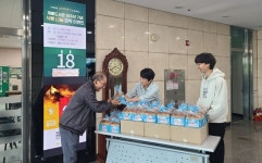 계룡도서관 개관 18주년 맞아 깜짝 이벤트 열어