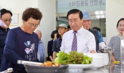 김문근 단양군수 마을 공동급식소 점검