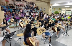 충주 남한강초 아침 등굣길 버스킹