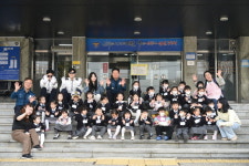 충주경찰서, 유치원 대상 교통 체험 견학 프로그램 진행