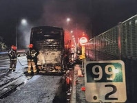 충주 평택제천고속도로 관광버스서 불⋯승객 41명 대피