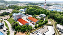 [충북 로컬이코노] 30년간 독자 기술 … 고분자 첨가제 시장 선도