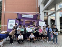 초록우산, 충주대원고에 감사트럭 선물