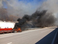 서충주IC 인근서 탱크로리 불