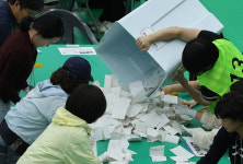 충북 재검표의 역사 `단 1표'로 승부 뒤바뀐 사례도
