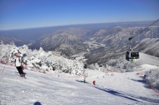 부영그룹 무주덕유산리조트 스키장, 동계 시즌 개장...국내 최장 실크로드 슬로프 등 겨울철 소프츠 메카